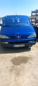 Peugeot 806