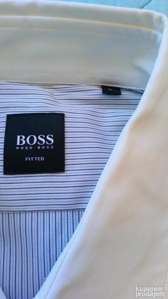Nova muska kosulja (L) Hugo Boss - samo jos jedna u ponudi