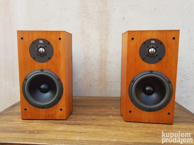JBL xti 20