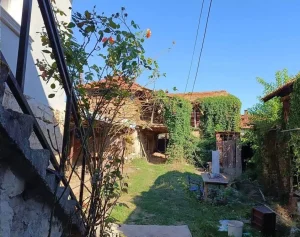 Seosko domaćinstvo na prodaju!