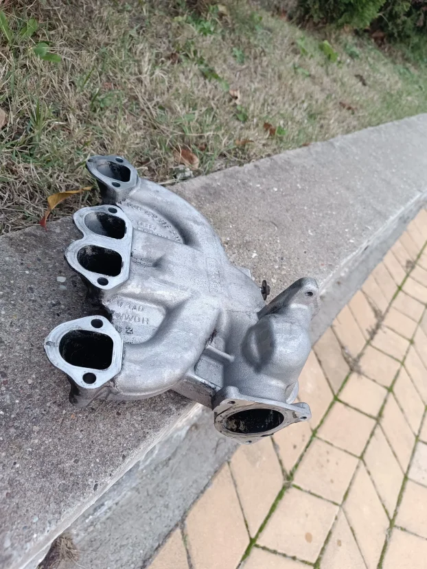 Usisna grana audi a4 b7 2.0 tdi 8v