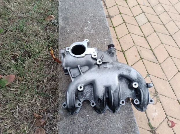 Usisna grana audi a4 b7 2.0 tdi 8v