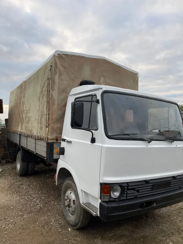 Kamion zastava 80.10