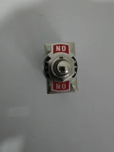 Prekidač sa 6 kontakta Novo