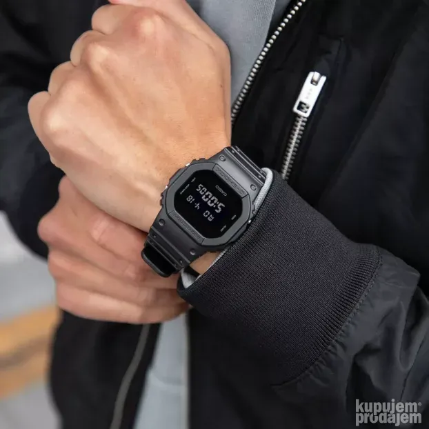 CASIO G-shock DW-5600UBB-1