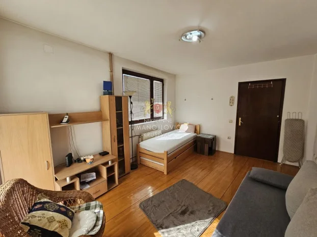 Kruševac, Centar, 0.5 garsonjera, 31 m²