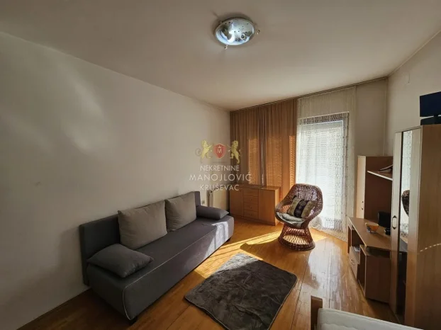 Kruševac, Centar, 0.5 garsonjera, 31 m²