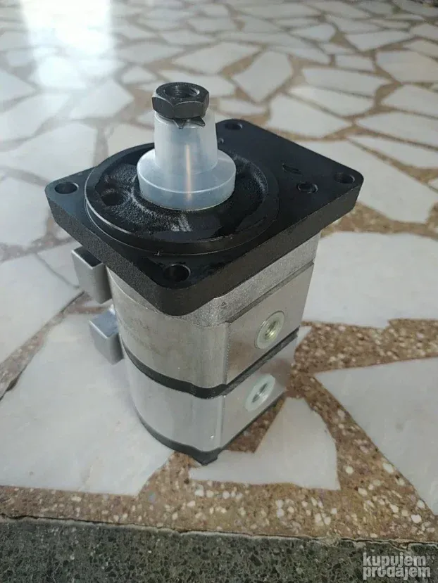 Hidraulicna dupla pumpa Class Dominator