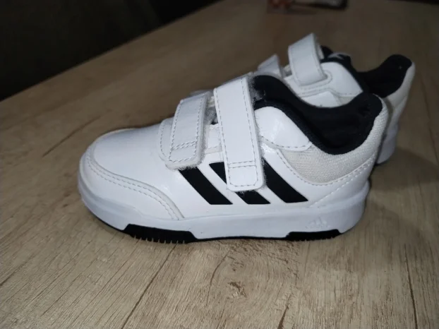Adidas patike br. 22, duzina gazista 14,5cm