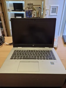 HP 640 G4/i5 8250/16gb/256gb/Brz i prelep