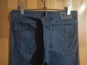 Diesel Buster Regular Slim W32/L32 Top HQ