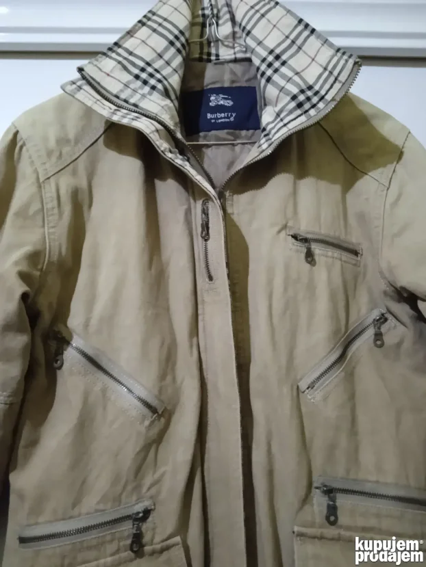 Luksuzni engleski mantil Burberry London M