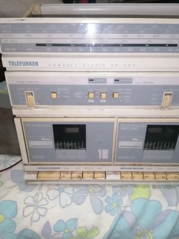 Telefunken compact studio hp 204, nije fiksno