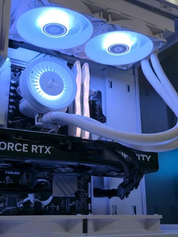 Intel i5 13600K RTX 5070 Z790 64GB 1TB - SM065PC