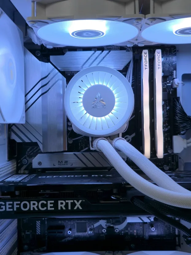 Intel i5 13600K RTX 5070 Z790 64GB 1TB - SM065PC