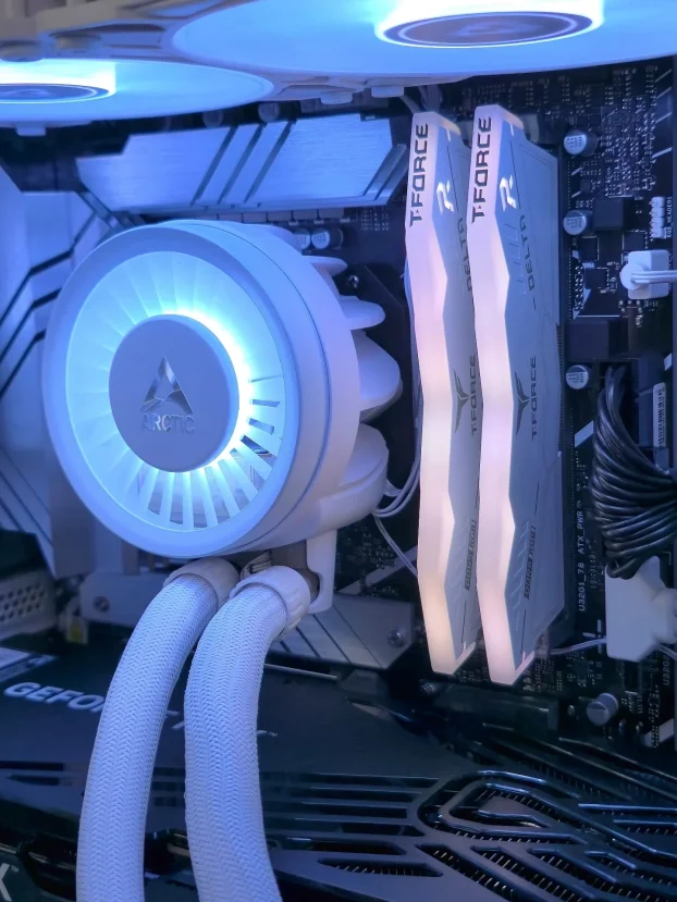 Intel i5 13600K RTX 5070 Z790 64GB 1TB - SM065PC