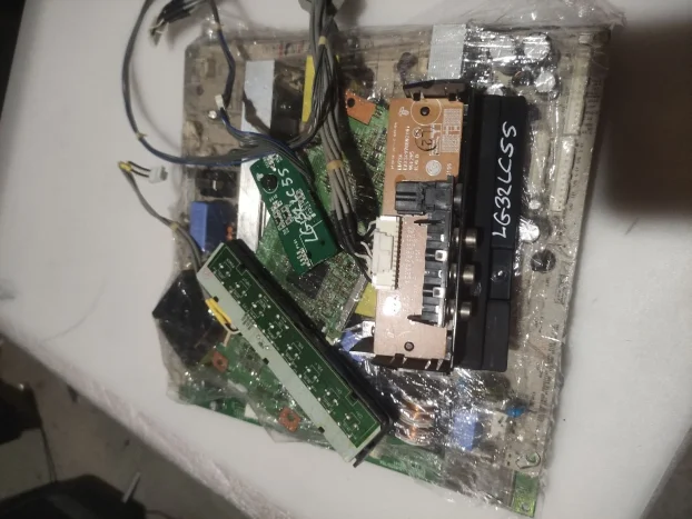 Lg 32lc55 delovi