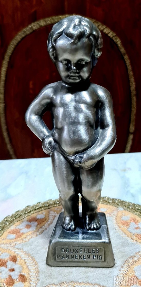 Vrhunska  stara  srebrna figura- Bruxelles Manneken Pis
