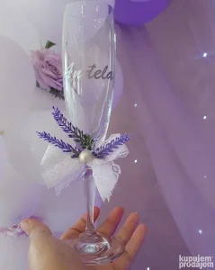 Čaše za slavljenike, mladence..