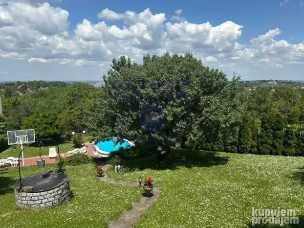 Kuća sa prelepim pogledom. 81m2