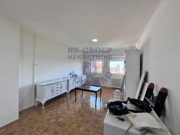 Nova Detelinara, 2.5, 65 m²
