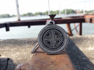 Keltski cvor, keltski vikinski kvadrat privezak