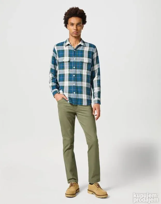 Wrangler Arizona Army Green Regular Streč Fit W32/L32 HQ