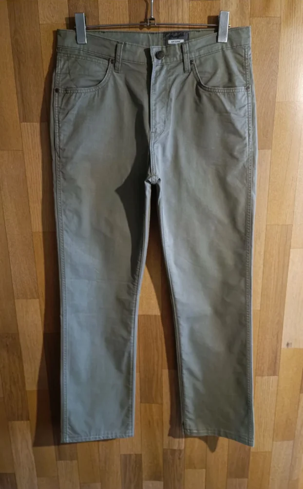 Wrangler Arizona Army Green Regular Streč Fit W32/L32 HQ
