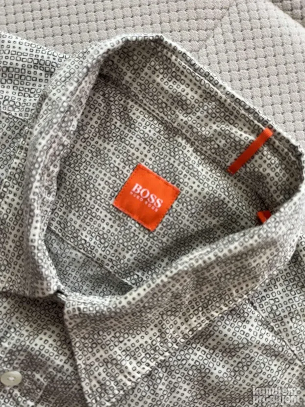 Nova muska kosulja (L) sa kratkim rukavima Hugo Boss