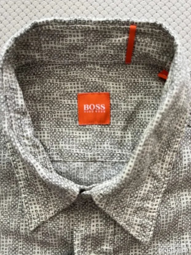 Nova muska kosulja (L) sa kratkim rukavima Hugo Boss