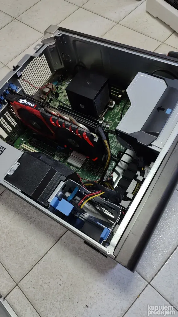 Dell Precision T3610 Xeon E5-1620 40gb RX480 8gb ssd+hdd