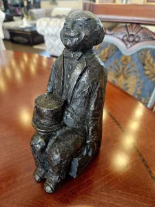 Skulptura, potpisana, kupljena u Londonu, veoma teška, 19 cm