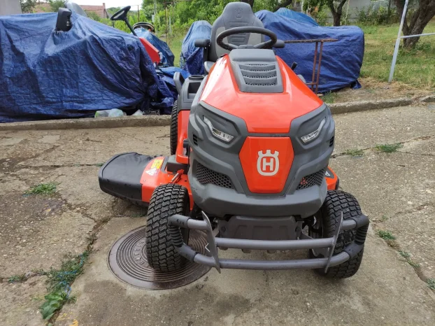 Husqvarna TS 348 dx NOVO traktor