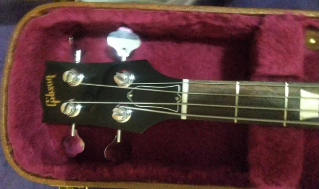 Gibson Midtown Signature bas gitara, 2014, USA, sa koferom