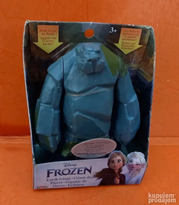na svežem vazduhu Frozen Earth Giant nov radi vežbe