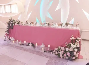 Dekoracija mladenačkog stola + kutija za koverte GRATIS