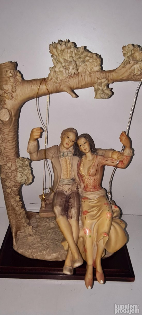 Stara velika Italijanska figura - Par na ljuljasci