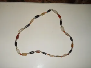 Ogrlica Kamen-metal.