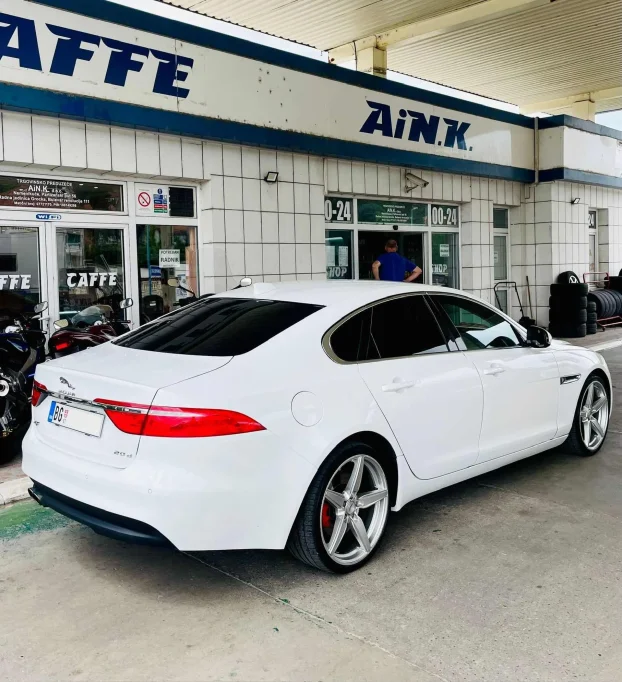 2017 Jaguar XF 2.0d