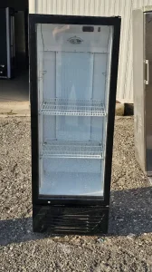 AHT RASHLADNA Vitrina za pice 160cm