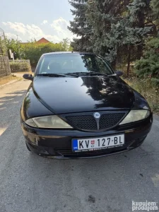 Lancia Ypsilon