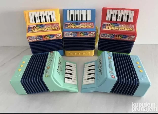 Harmonika za decu Dečija harmonika Igracka koja svira