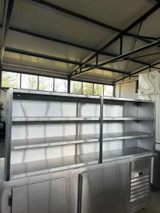 Viseca polica 200x30x90 NOVO