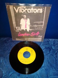 The Vibrators - London Girls / Stiff Little  rezervisano
