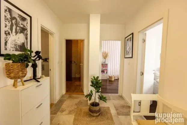 Četvorosoban - 146m2 - Telep - 511677