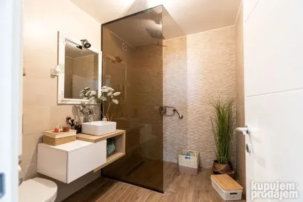 Četvorosoban - 146m2 - Telep - 511677