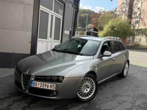 Alfa Romeo 159