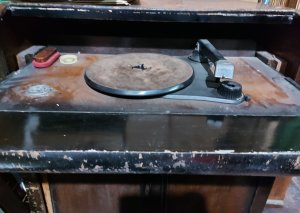 Dual old Phono Cabinet