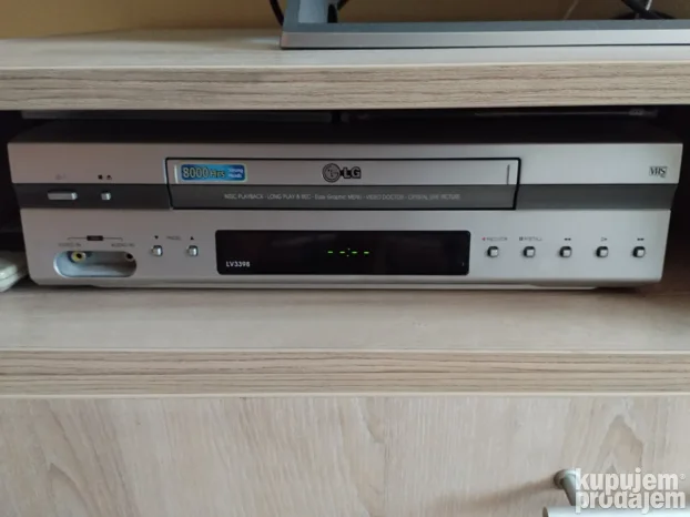 LG VCR i Xwave DVD