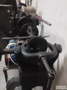 Mašina za dimna kolena